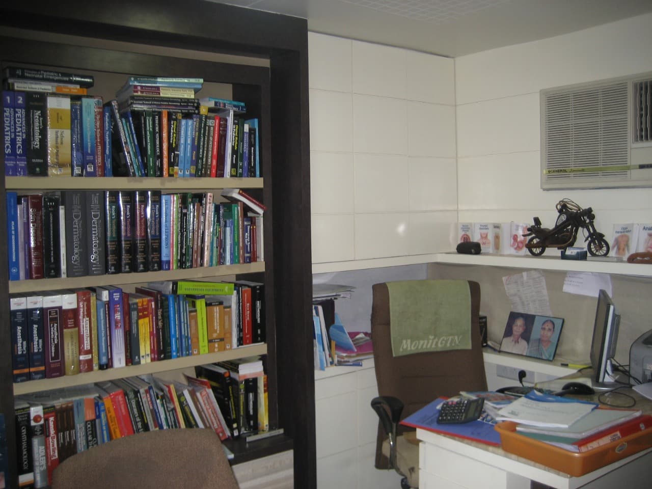 Book Stall - Image 4