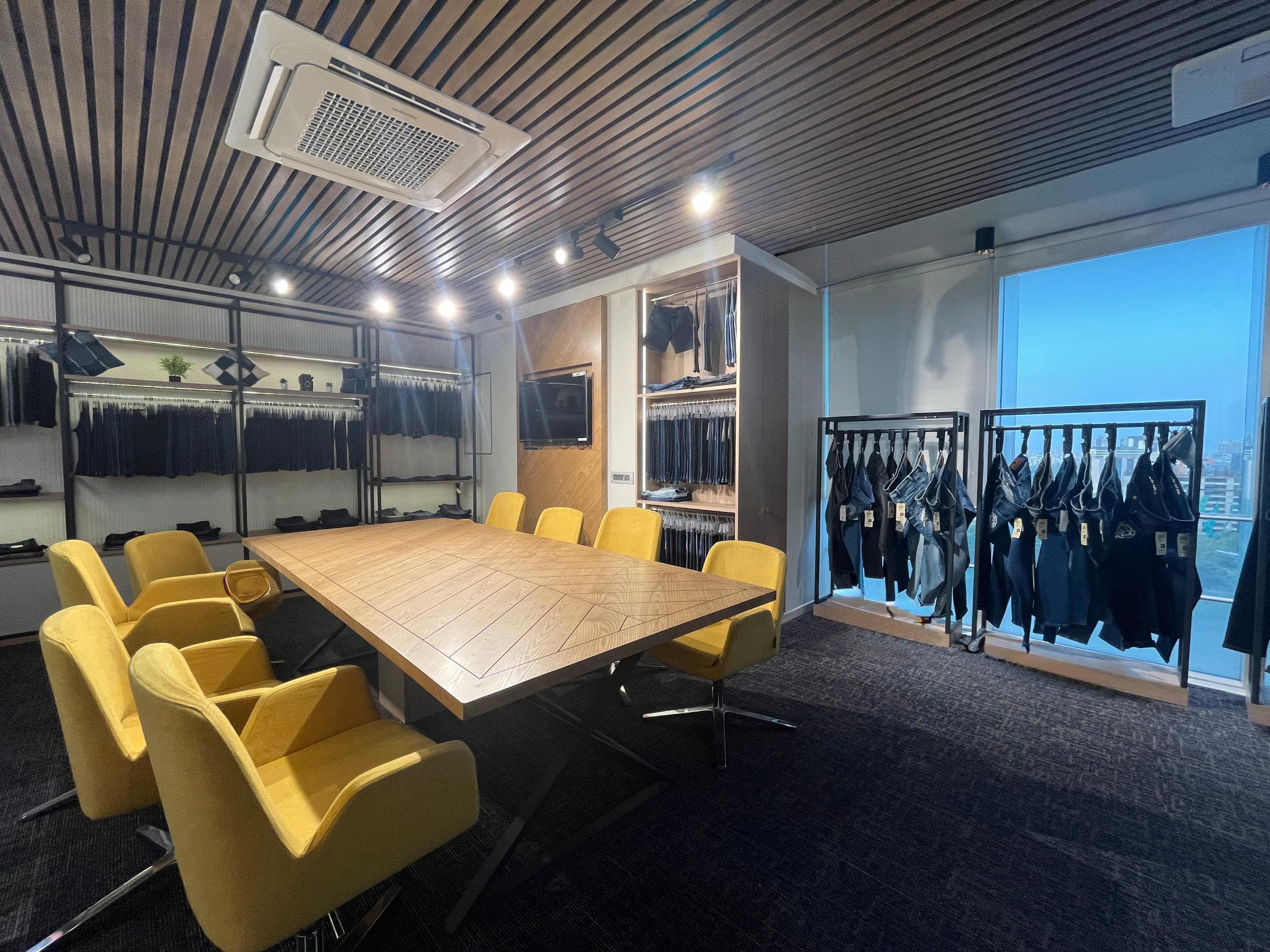 Office at Navaratna - Image 18