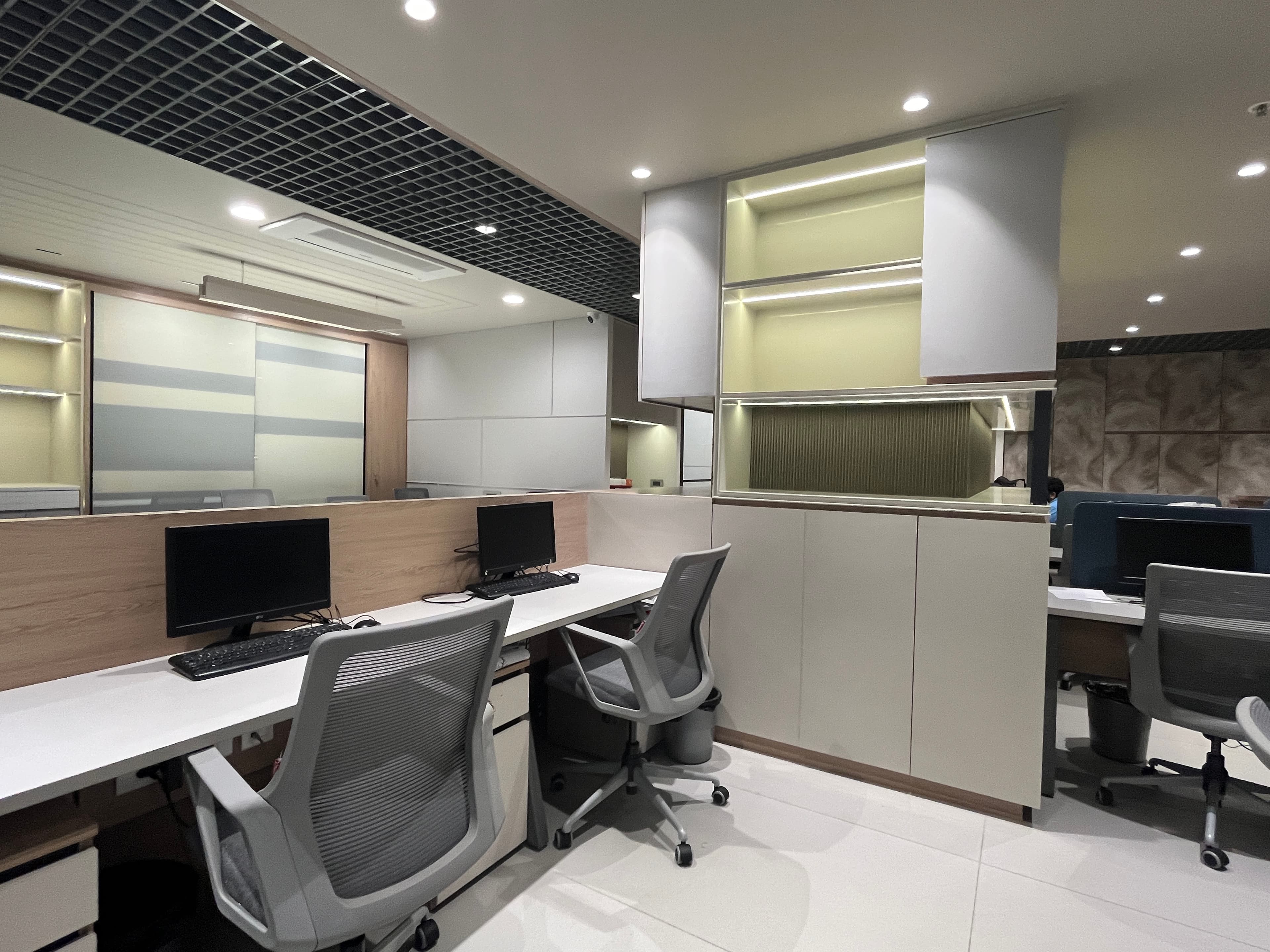 Office at Navaratna - Image 26